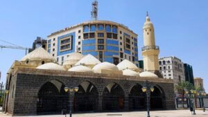 Exploring the Historical Significance of the Mosque of Al-Ghamamah in Medina